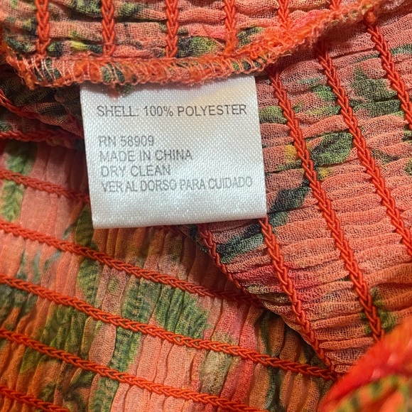 Gianni Bini Smocked Wov Stacy Print Floral Tank Top In Peach Floral Size Xl NWT - Picture 7 of 7